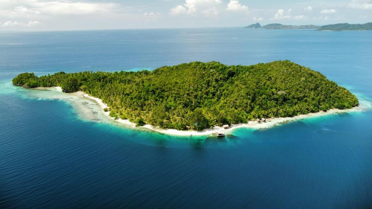 Meos Ambower Homestay Raja Ampat Fam ภายนอก รูปภาพ