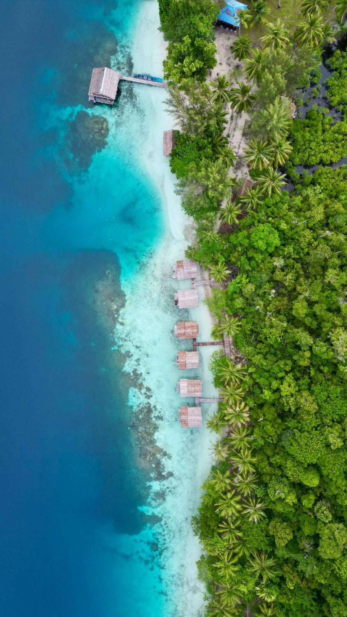 Meos Ambower Homestay Raja Ampat Fam ภายนอก รูปภาพ